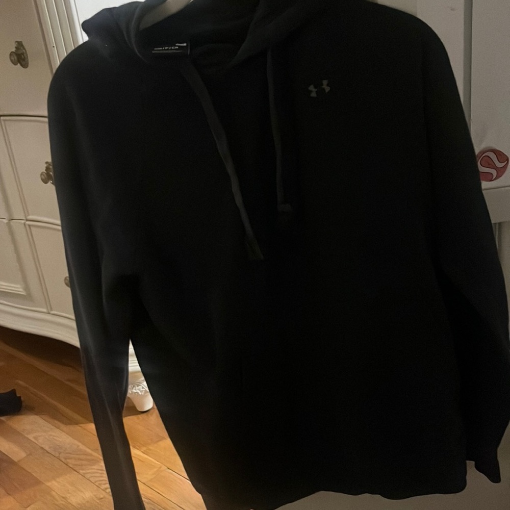 Under armor sweatshirt